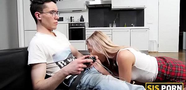 SIS.PORN. Babe is carnal with handsome stepbrother who trades game of the year for sex